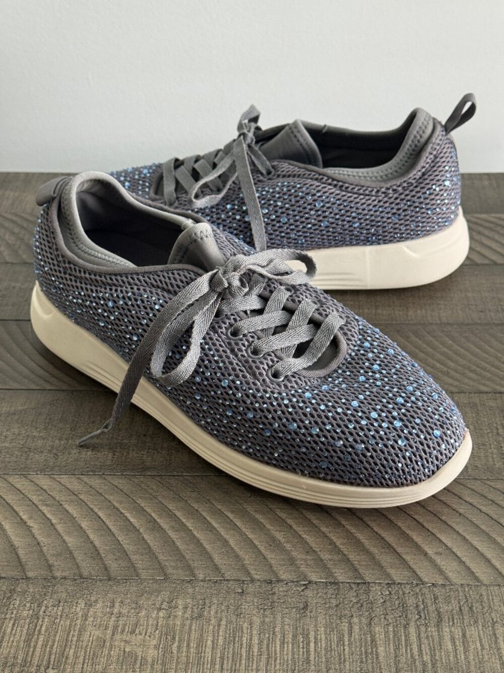 Steven by Steve Madden Traveler Rhinestone Sneakers Women's Size 9